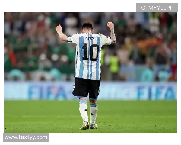 球迷炸锅：梅西这一行为引热议！